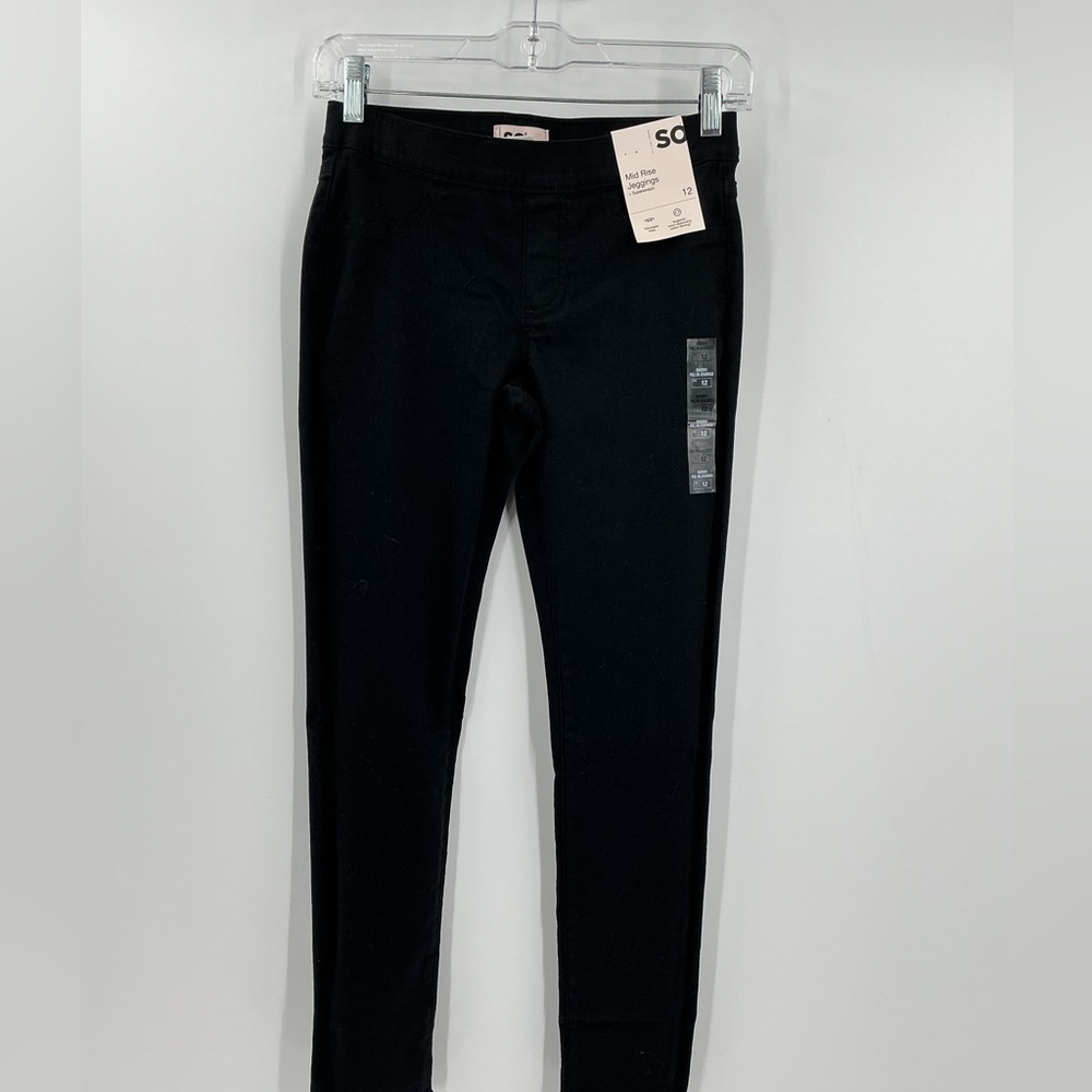SO brand women's mid-rise black jeggings. Size 12 - Picture 4 of 11
